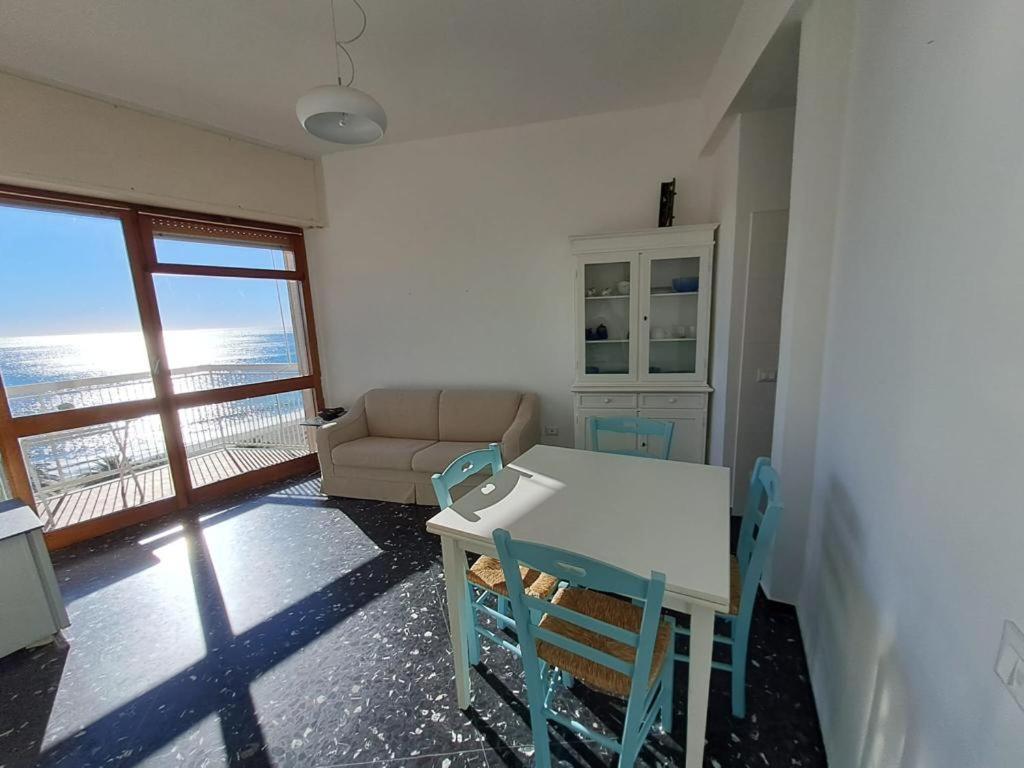 Ferienwohnung Le Casasse Vico Delle Stelle Varigotti Exterior foto